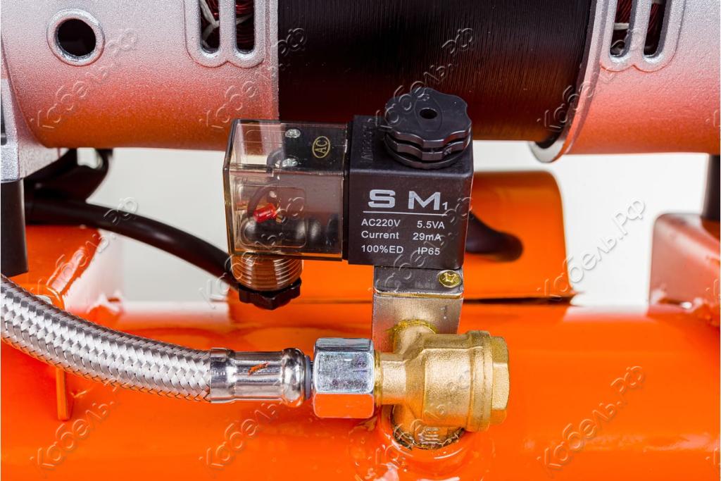 Изображение товара Компрессор безмасляный Кратон AC-180-24-OFS 8 бар 24 л для пневмоинструментов